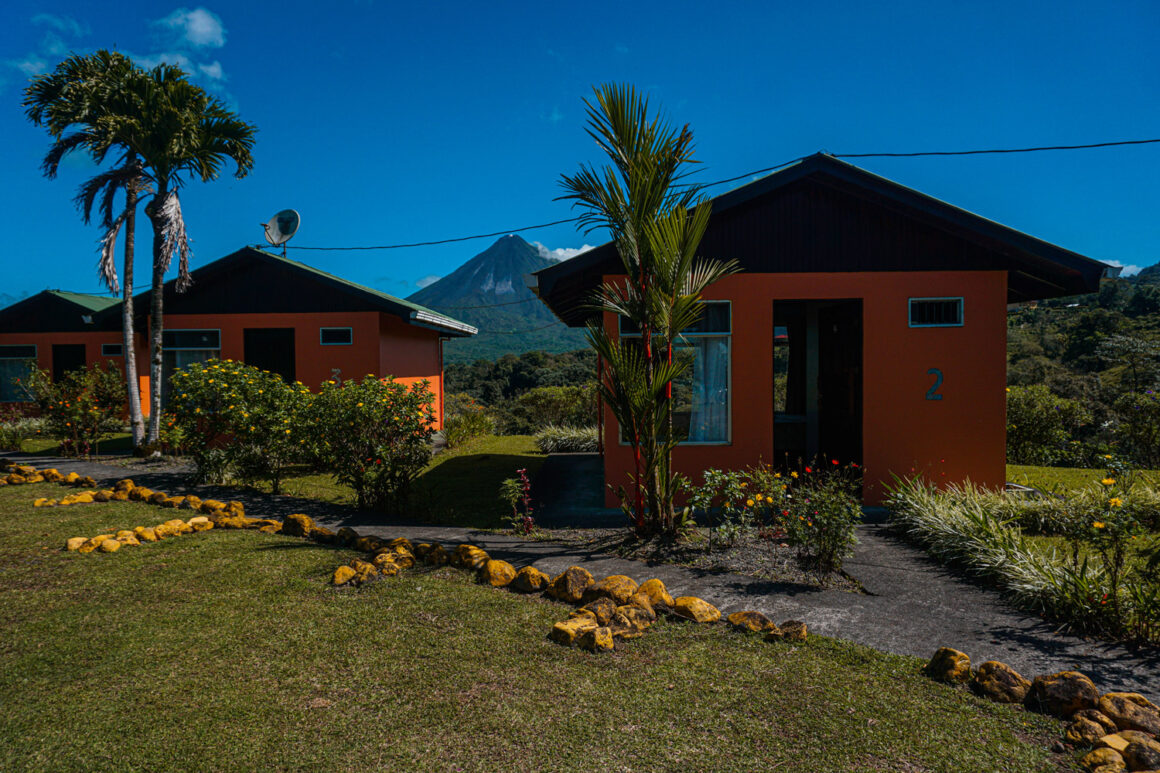 Bungalow Volcano View